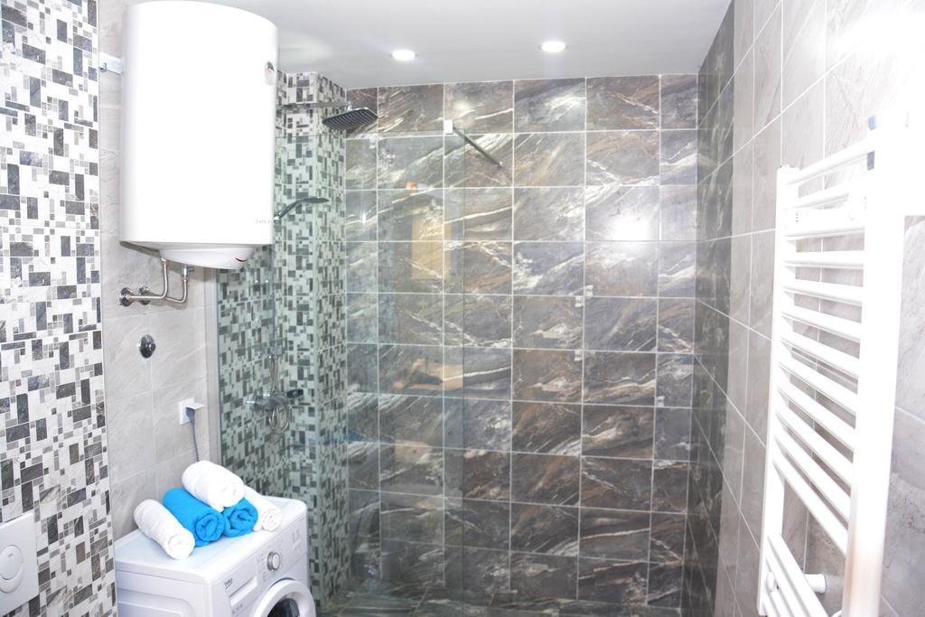 Wukovic Apartments Tivat Luaran gambar