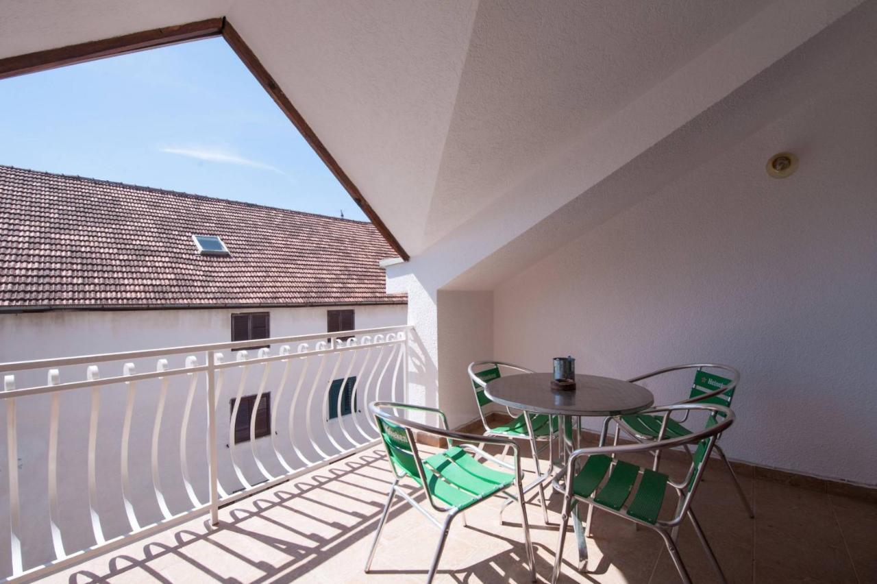 Wukovic Apartments Tivat Luaran gambar